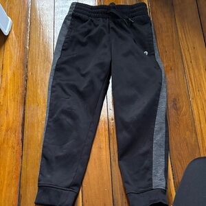 Xersion Kids Black and Gray Sweatpants